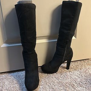 Black sexy suede knee high boots size 9